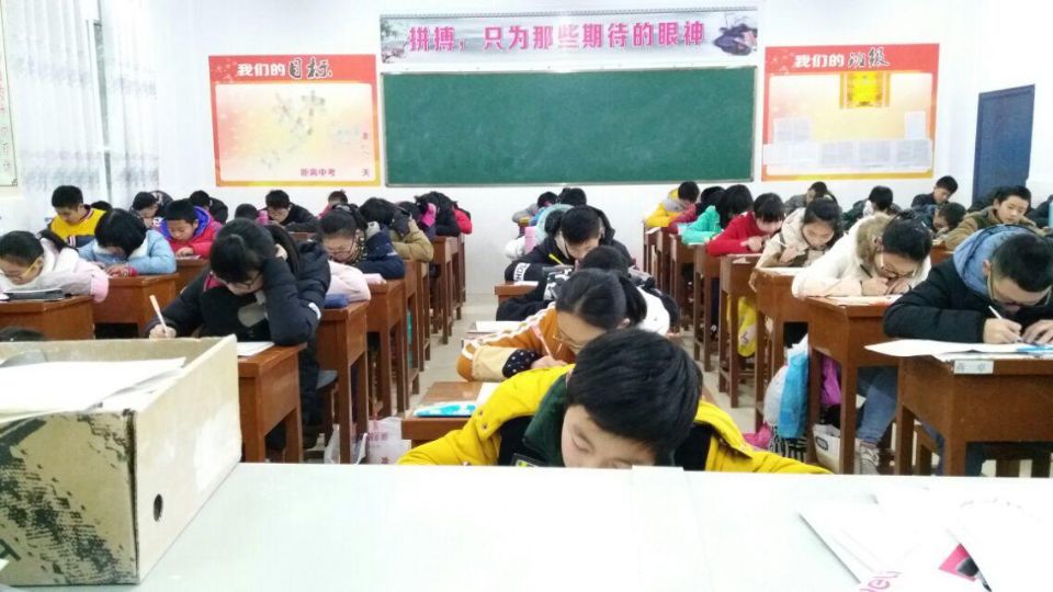 ���L����������������o�س���