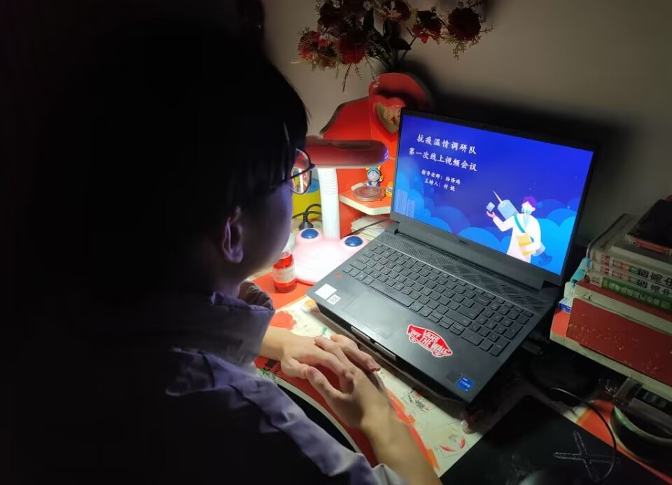 ���ߜ����{��꠵�һ�ξ��ϕ��h