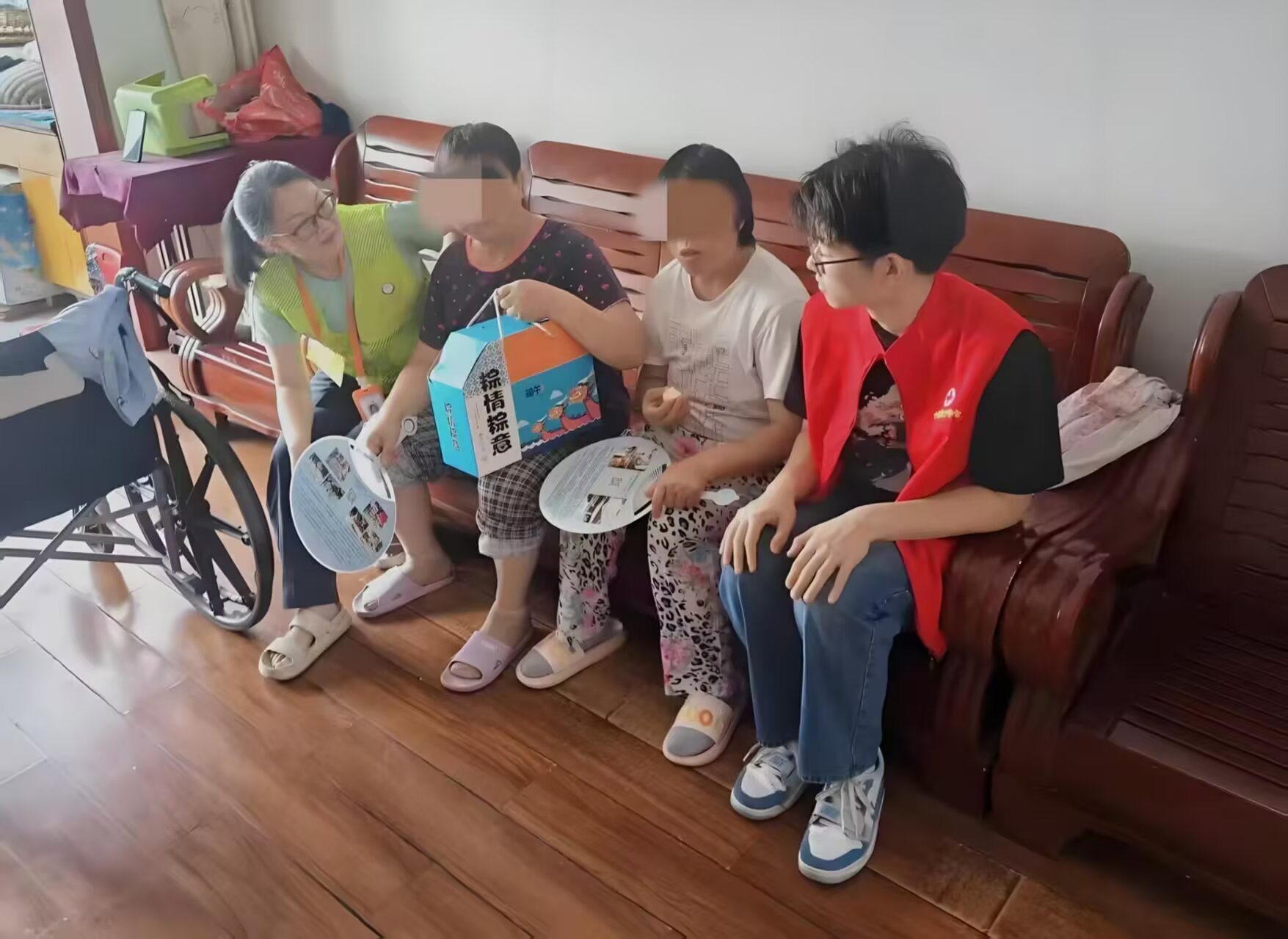 ����������P��ͬ�� �������������Σ��t·���o��ϵ�ж���ů�Ļ�ӈA�M�e��