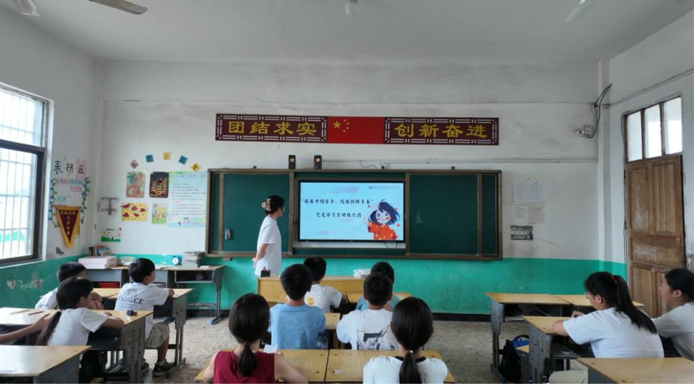 ����������`�� ���¾��펽���A���`�ńe���ഺ���hʷ�W�����v�`�ЈF